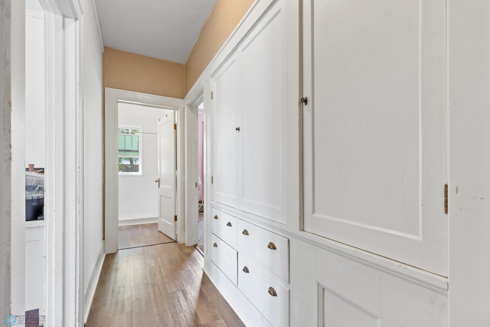 (24) Hallway.jpg