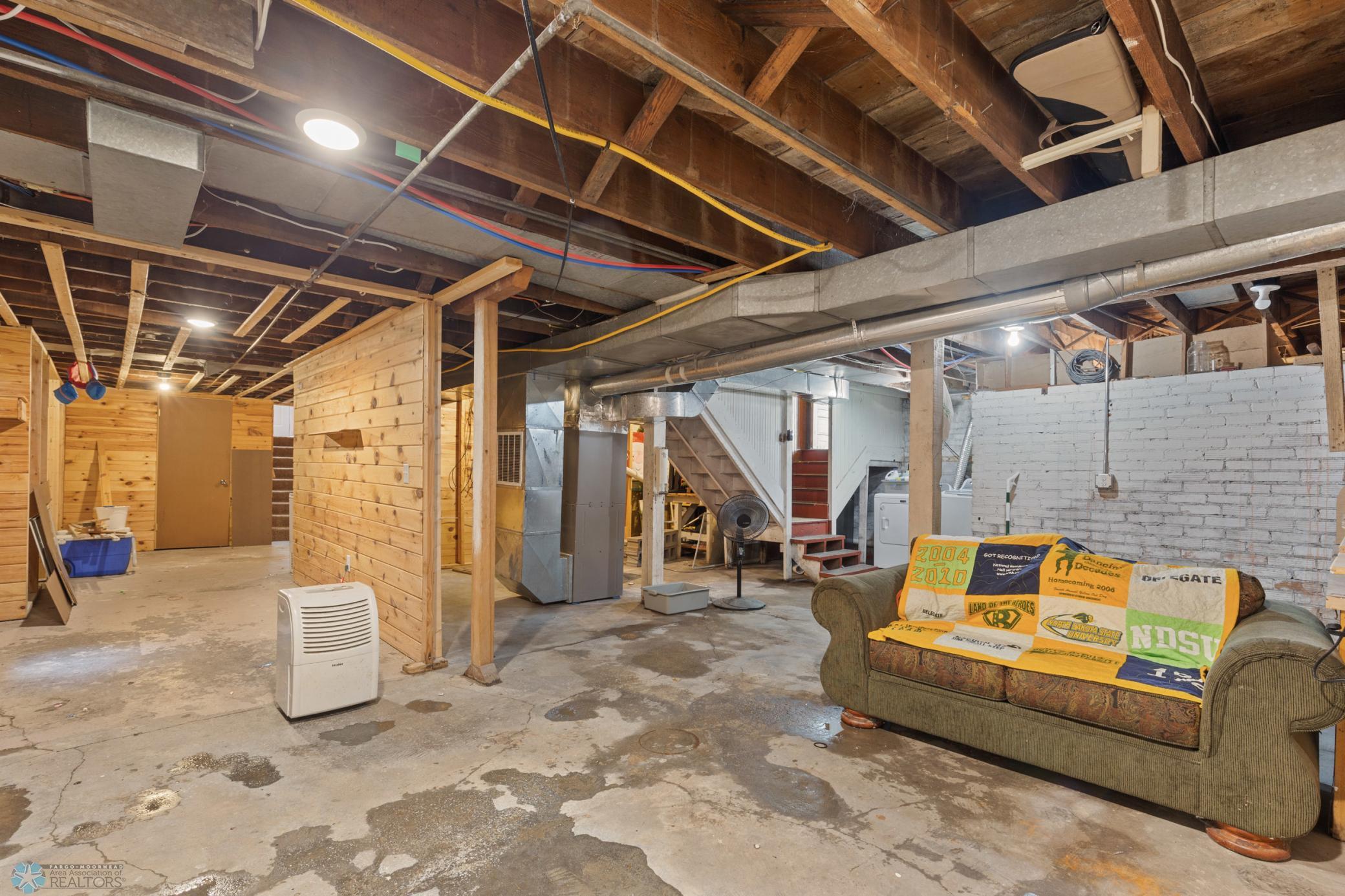 (36) Basement.jpg