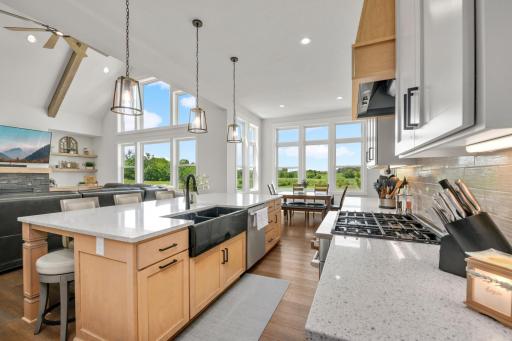 7688 Longview Lane, Prior Lake, MN 55372