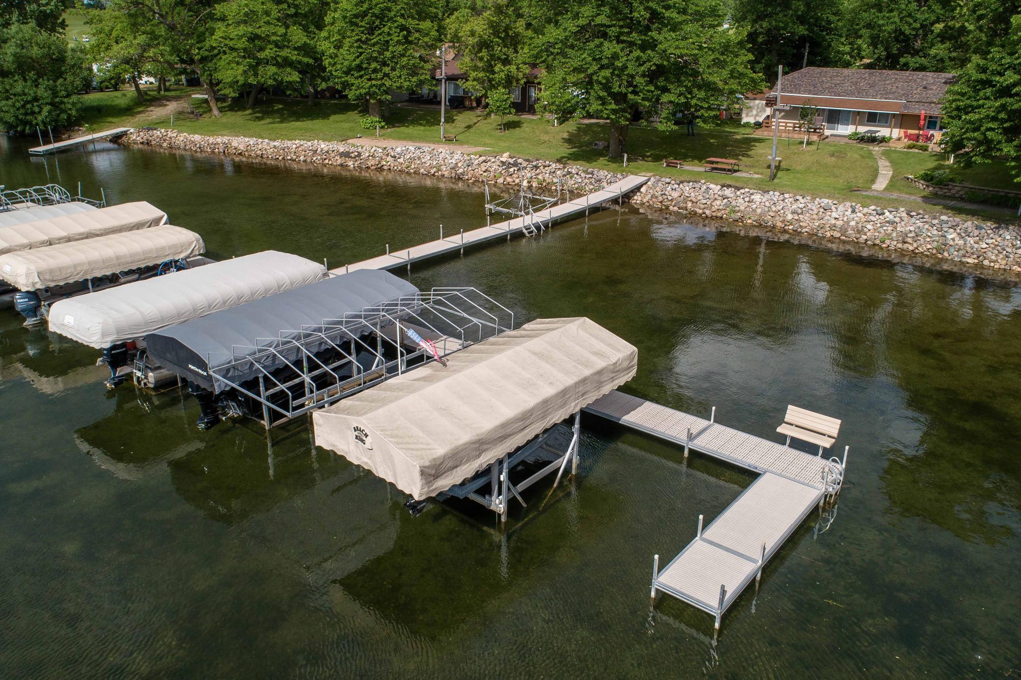 End boat slip