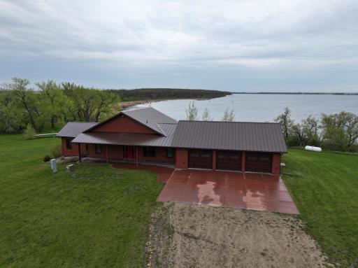 3690 93rd Ave NE, ND 58327
