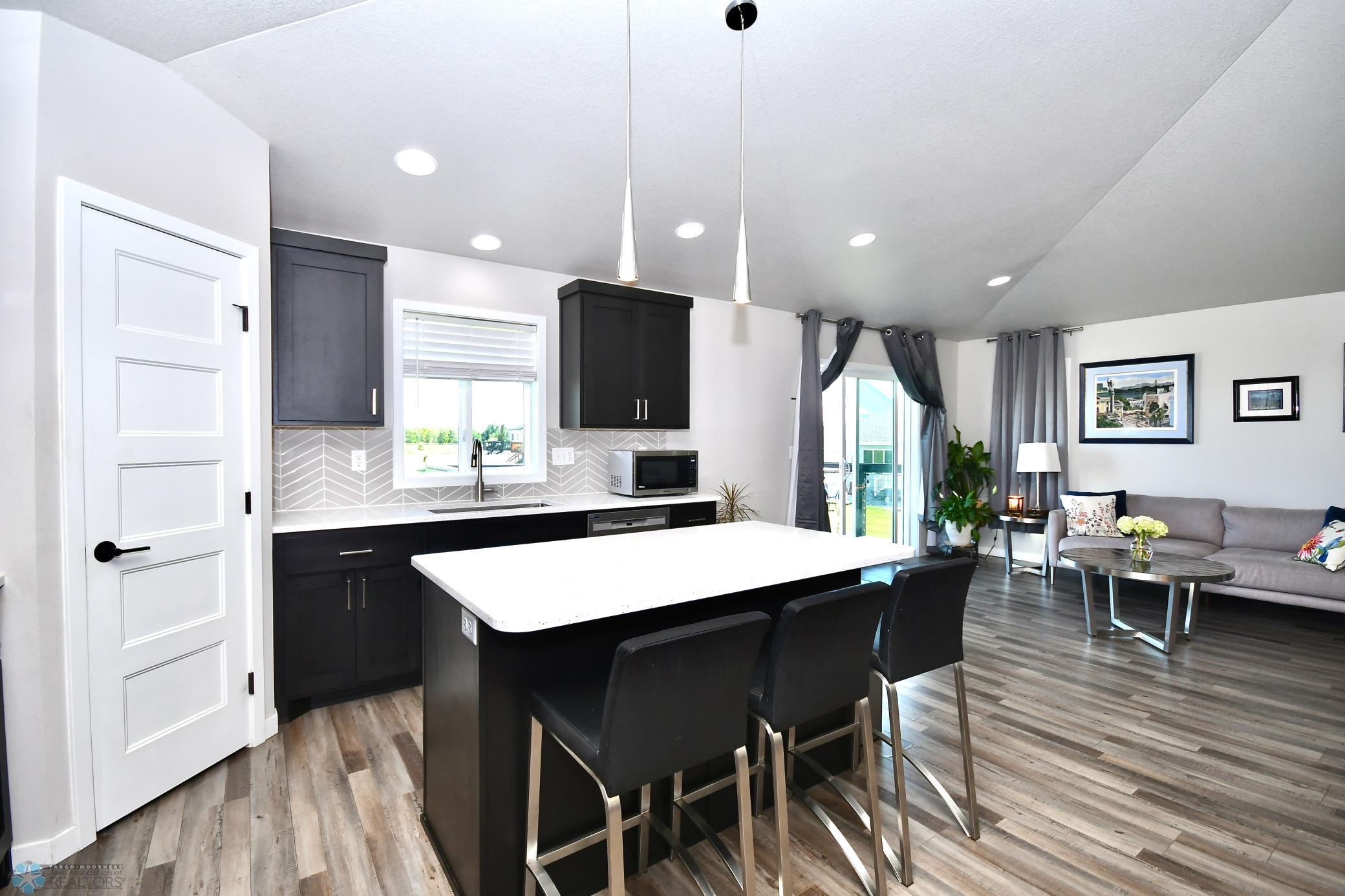24.kitchen