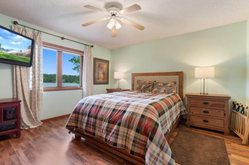 1506 Floan Point Road, Brainerd, MN 56401