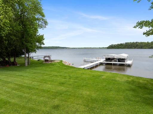 1506 Floan Point Road, Brainerd, MN 56401
