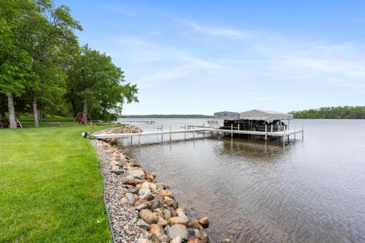 1506 Floan Point Road, Brainerd, MN 56401