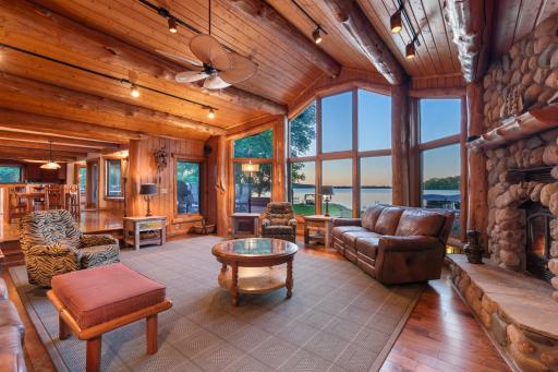 1506 Floan Point Road, Brainerd, MN 56401