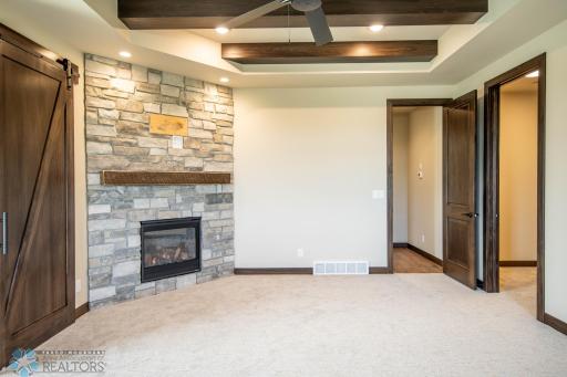 5113 Mira Way W, West Fargo, ND 58078
