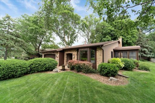 241 Lion Lane, Saint Paul, MN 55126
