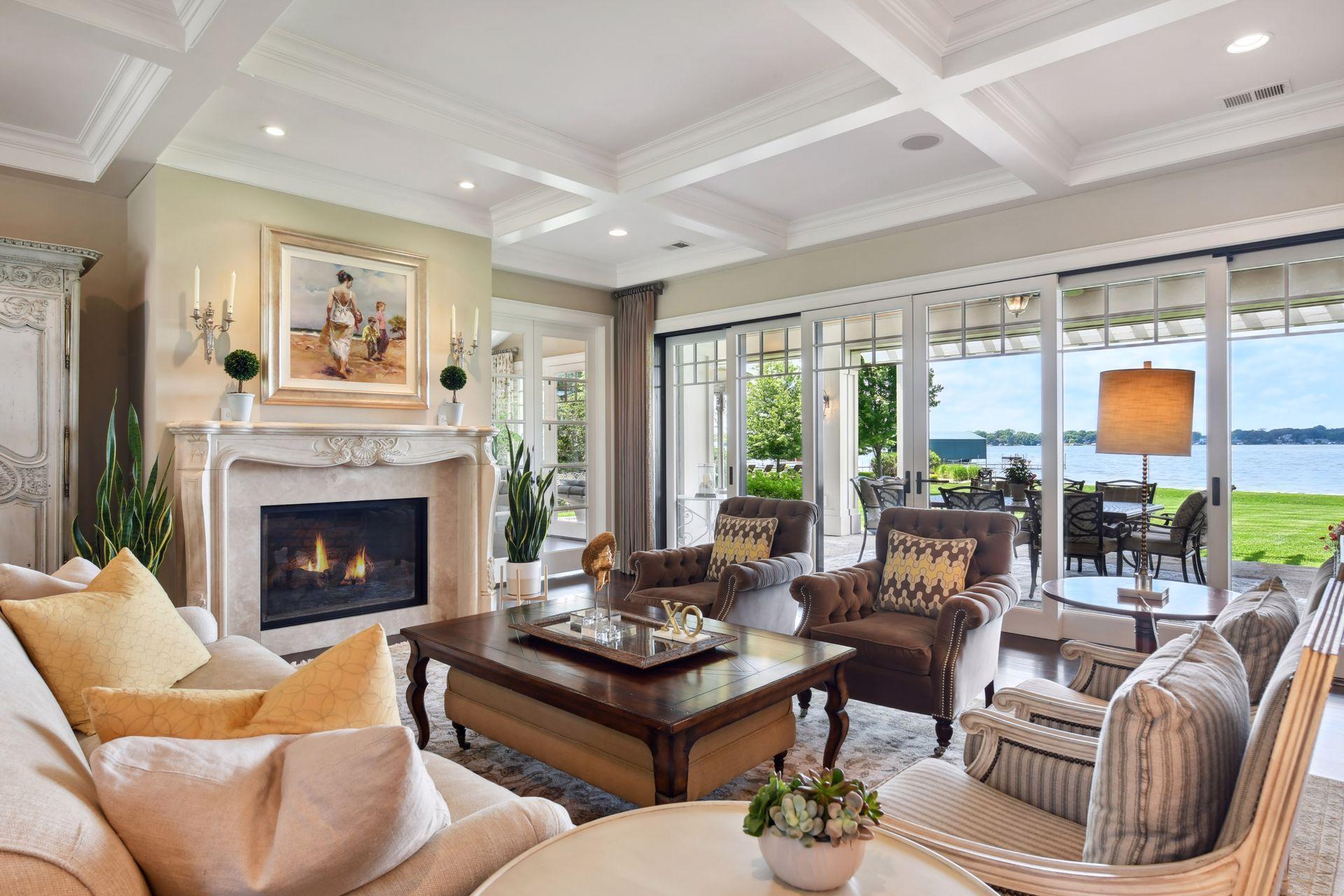 Coffered ceing in multiple rooms, gas fireplace