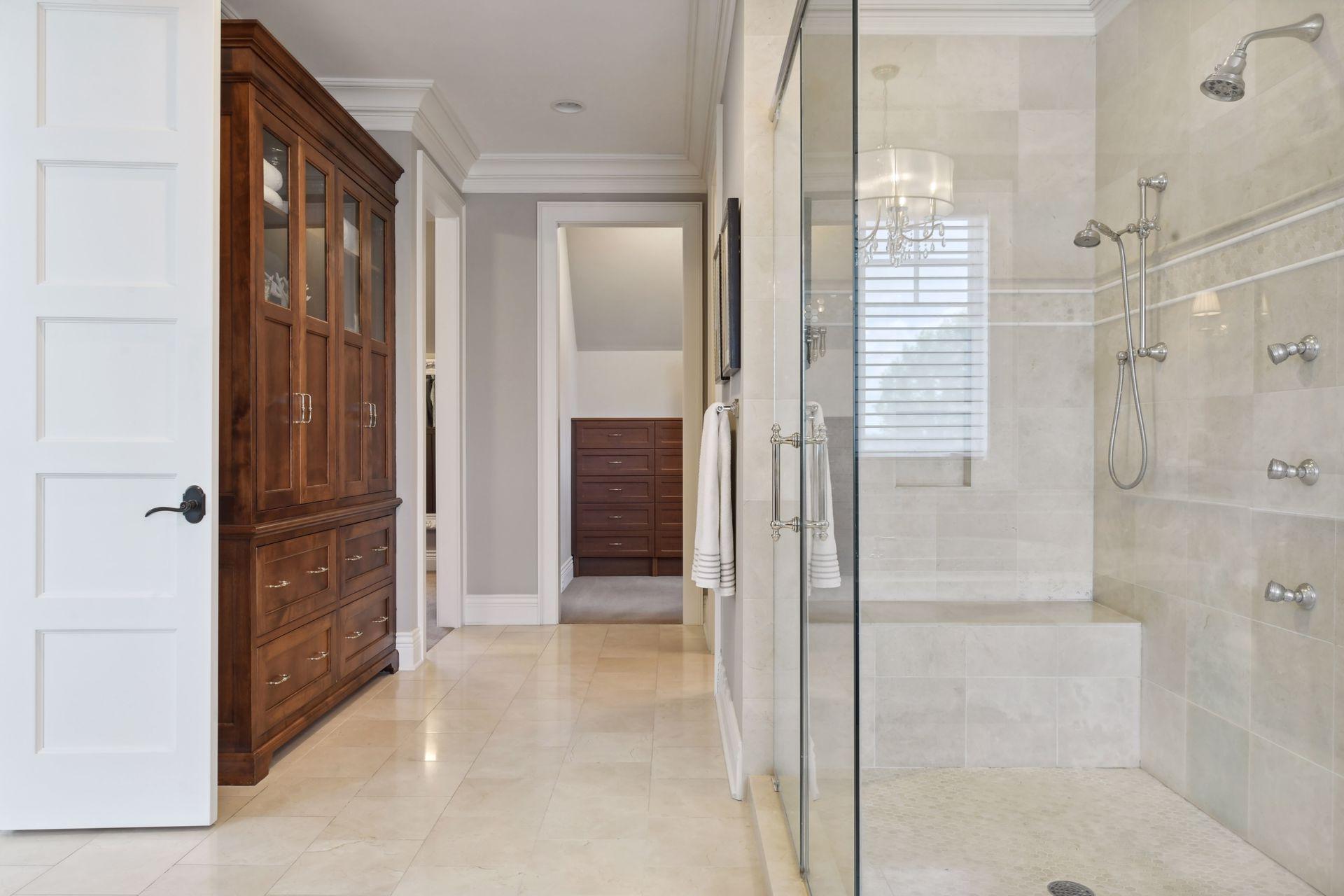 Bountiful linen and essentials storal