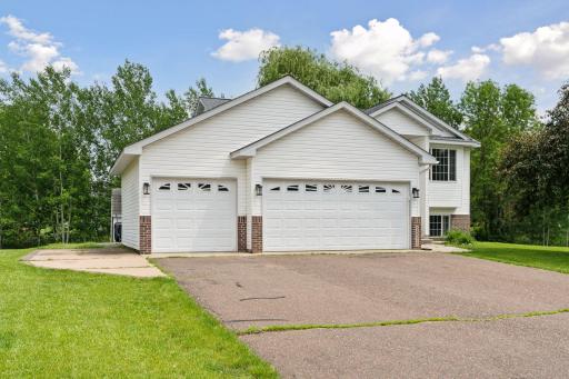 28311 Lakeside Way, Lindstrom, MN 55045