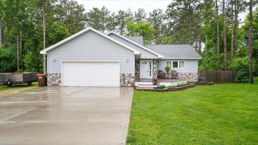 569 Hillside Drive, Prescott, WI 54021