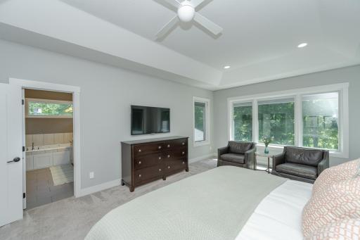 2482 Glenwood Lane SW, Rochester, MN 55902