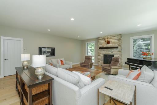 2482 Glenwood Lane SW, Rochester, MN 55902
