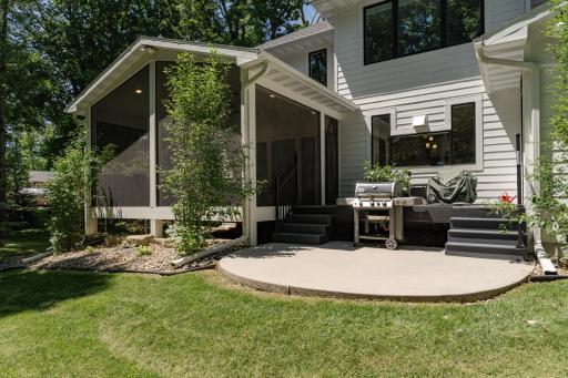 2482 Glenwood Lane SW, Rochester, MN 55902