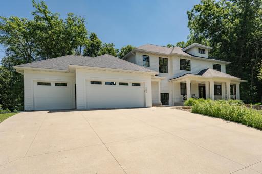 2482 Glenwood Lane SW, Rochester, MN 55902