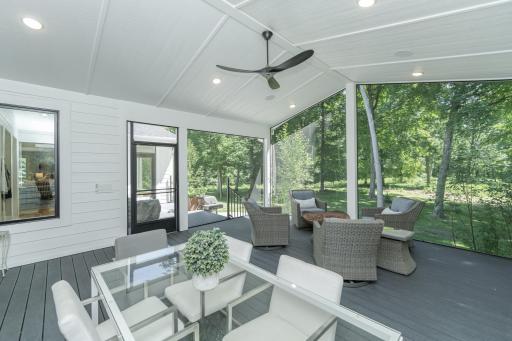 2482 Glenwood Lane SW, Rochester, MN 55902