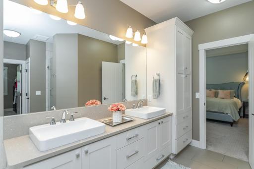 2482 Glenwood Lane SW, Rochester, MN 55902