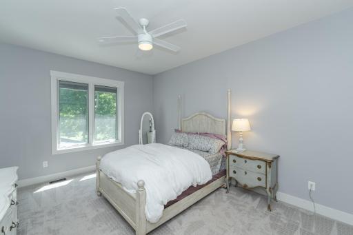 2482 Glenwood Lane SW, Rochester, MN 55902