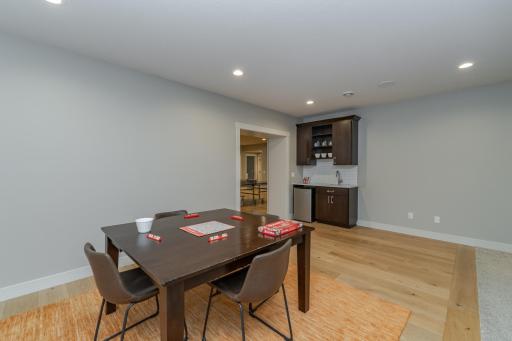 2482 Glenwood Lane SW, Rochester, MN 55902