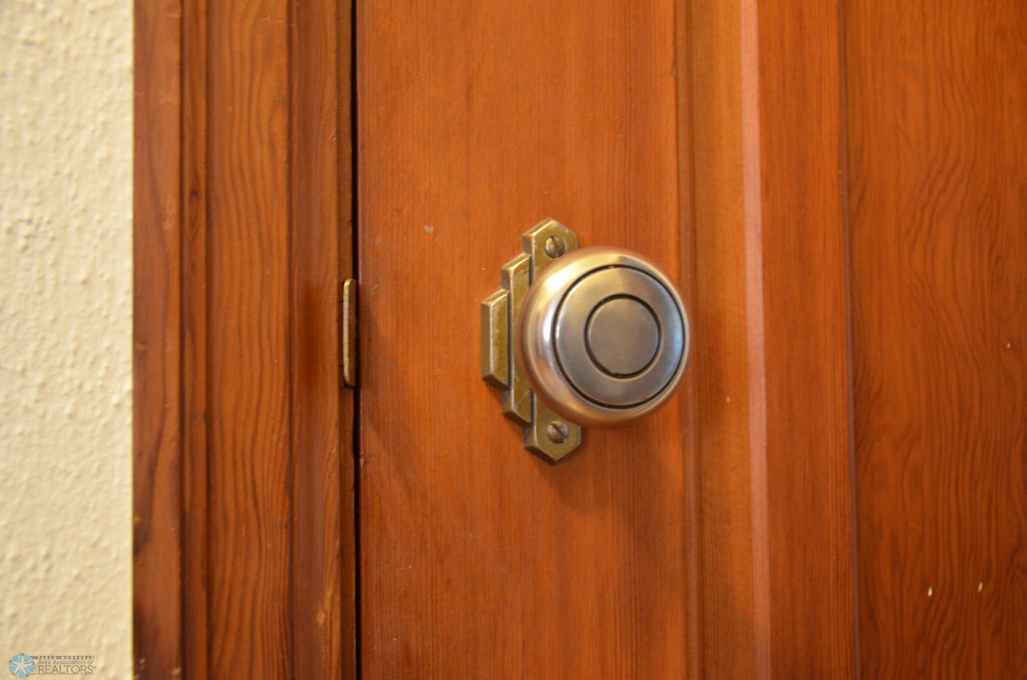 classic door knobs