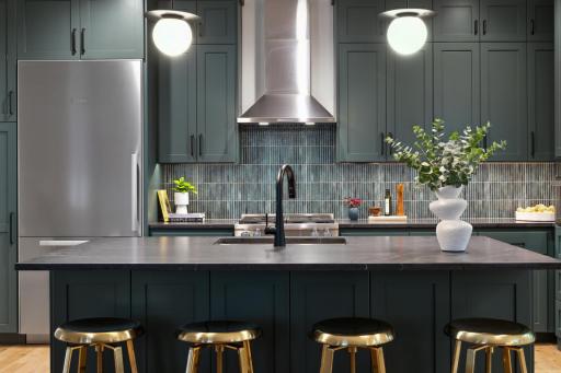 Shown: Model unit. Actual unit can still be customized.