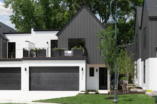 4404 Valley View Road, Edina, MN 55424