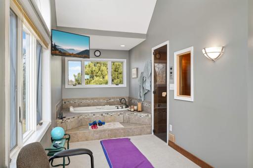 1056 Loma Linda Avenue, Mound, MN 55364