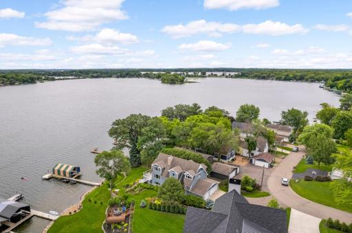 1056 Loma Linda Avenue, Mound, MN 55364