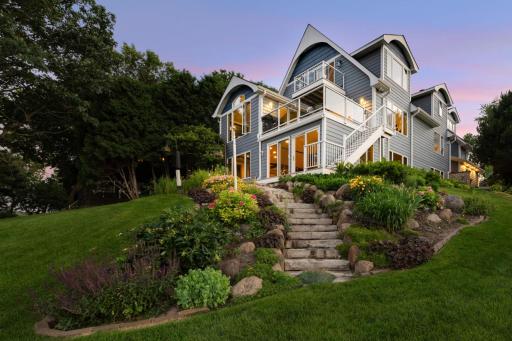 1056 Loma Linda Avenue, Mound, MN 55364