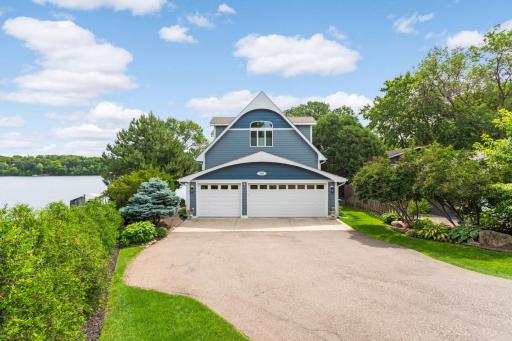 1056 Loma Linda Avenue, Mound, MN 55364