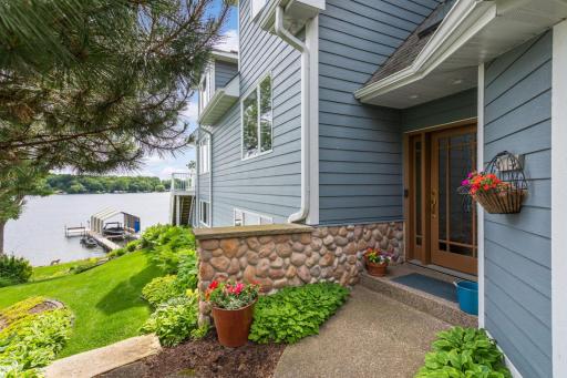 1056 Loma Linda Avenue, Mound, MN 55364
