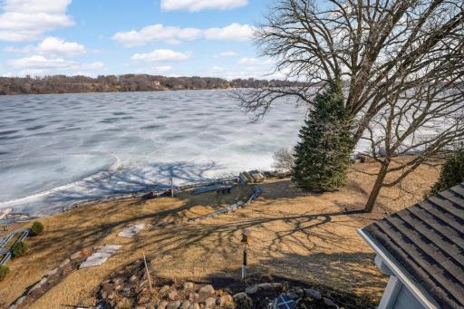 1056 Loma Linda Avenue, Mound, MN 55364