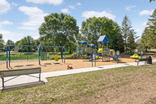 1056 Loma Linda Avenue, Mound, MN 55364