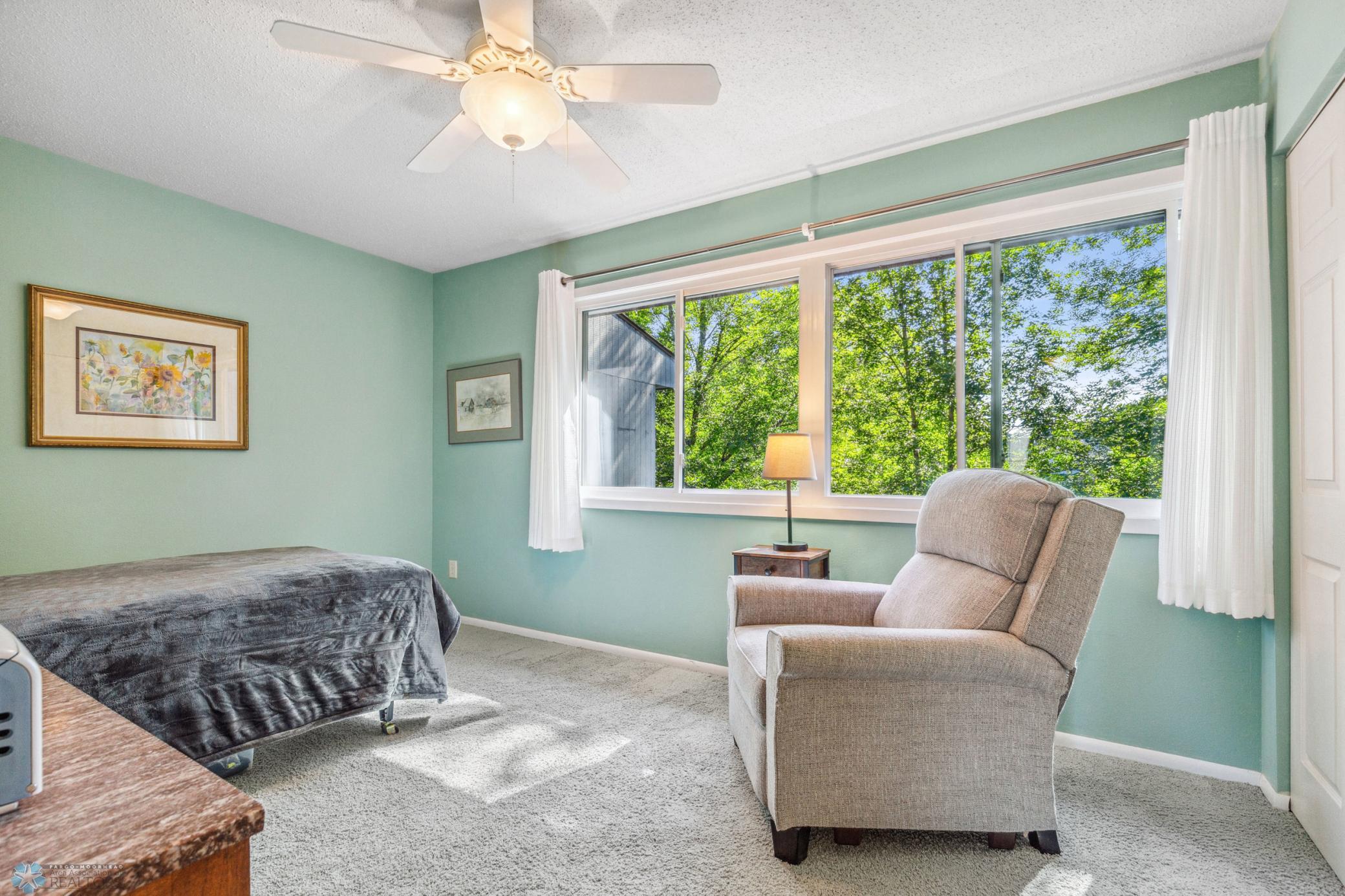 2nd Bedroom