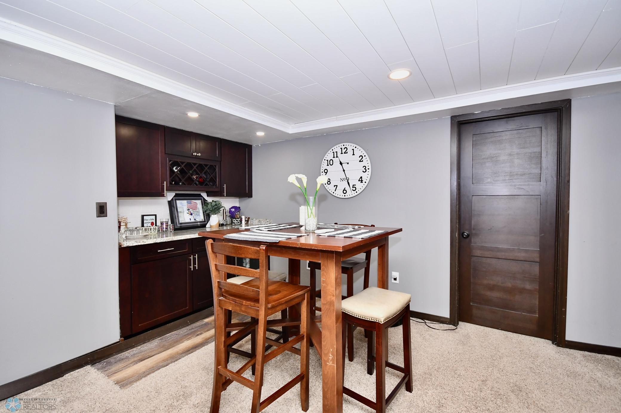 Family Room/Bar