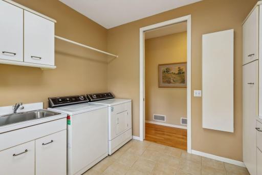 150 Hunters Glen Road, Wayzata, MN 55391