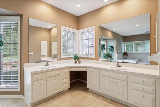150 Hunters Glen Road, Wayzata, MN 55391