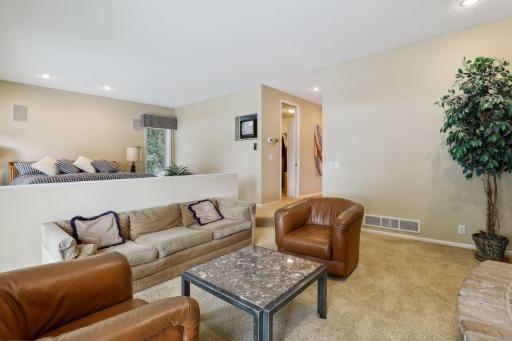 150 Hunters Glen Road, Wayzata, MN 55391