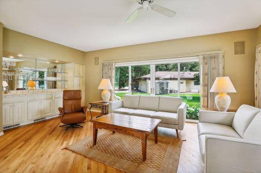 150 Hunters Glen Road, Wayzata, MN 55391