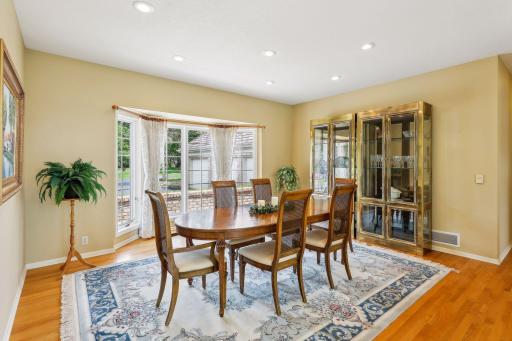 150 Hunters Glen Road, Wayzata, MN 55391