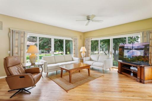 150 Hunters Glen Road, Wayzata, MN 55391