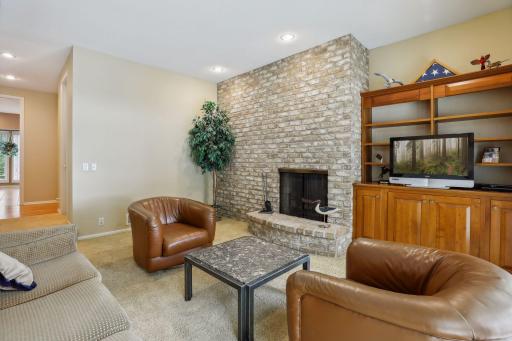 150 Hunters Glen Road, Wayzata, MN 55391