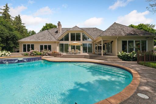 150 Hunters Glen Road, Wayzata, MN 55391