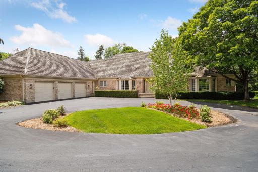 150 Hunters Glen Road, Wayzata, MN 55391