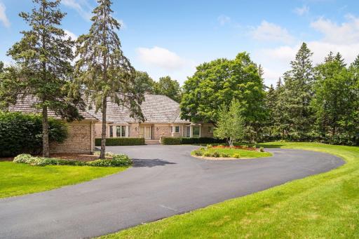 150 Hunters Glen Road, Wayzata, MN 55391
