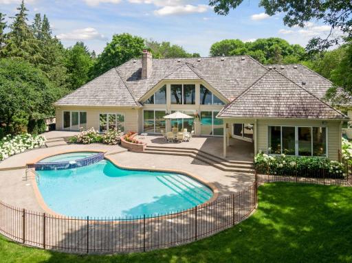 150 Hunters Glen Road, Wayzata, MN 55391