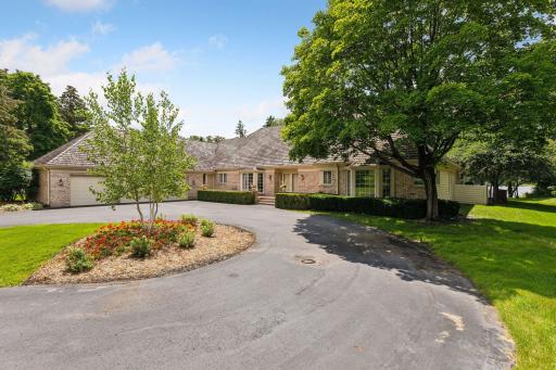 150 Hunters Glen Road, Wayzata, MN 55391