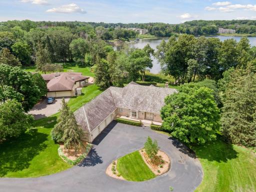 150 Hunters Glen Road, Wayzata, MN 55391