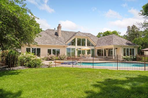 150 Hunters Glen Road, Wayzata, MN 55391